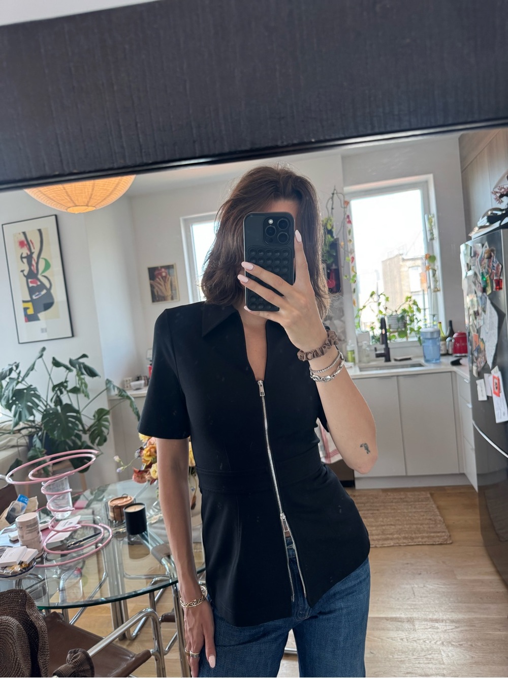 Aligne black zip top